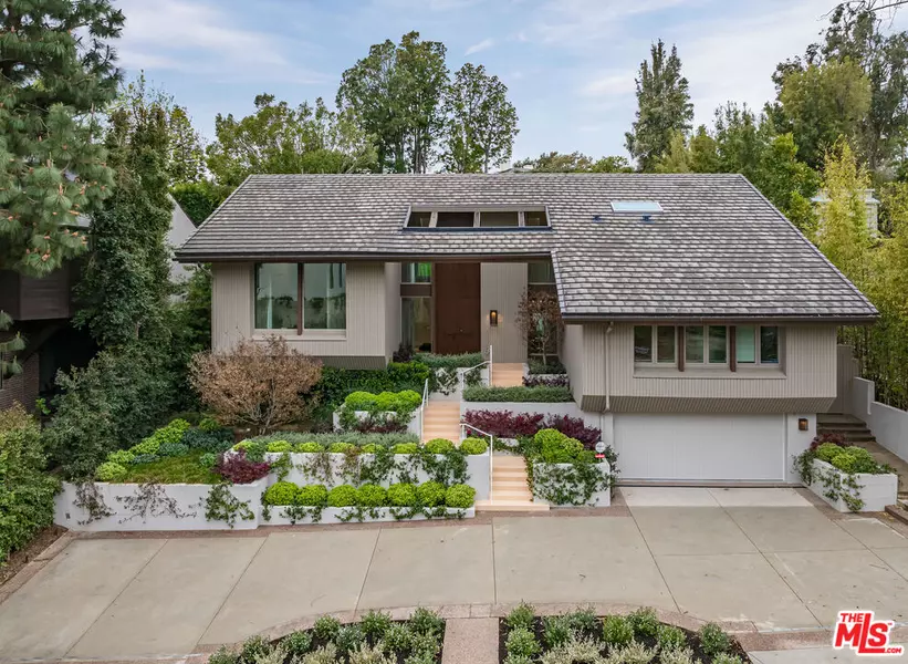 1059 Angelo Dr, Beverly Hills, CA 90210