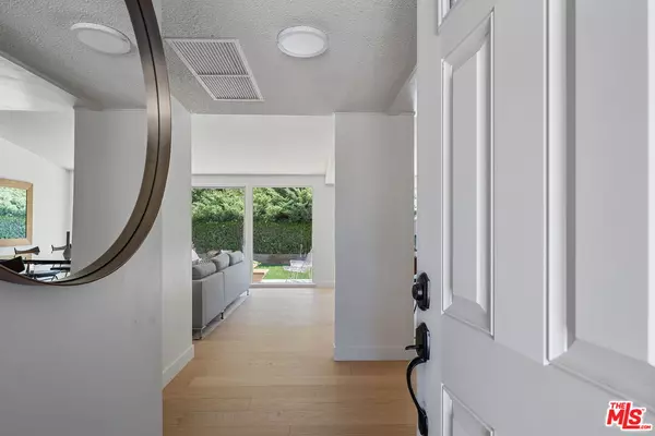 Rncho Palos Vrds, CA 90275,27102 Springcreek Rd