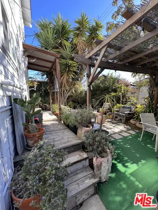Venice, CA 90291,114 Paloma Ave
