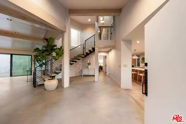 Studio City, CA 91604,3627 Woodhill Canyon Rd