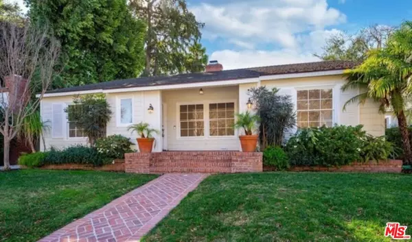 Sherman Oaks, CA 91403,15440 Dickens St