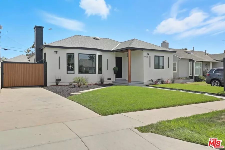 9710 S 8th Ave, Inglewood, CA 90305