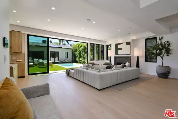 Studio City, CA 91602,4433 Kraft Ave