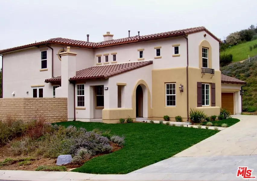1952 Hazel Nut Ct, Agoura Hills, CA 91301