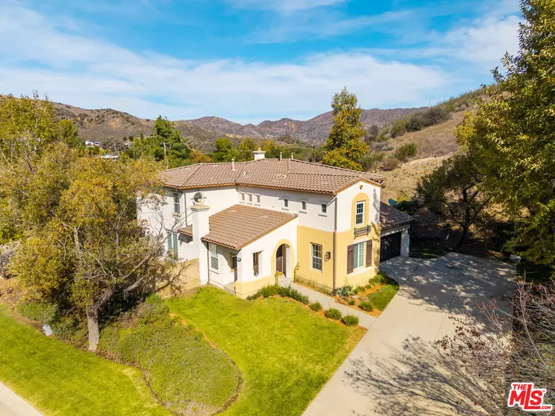 1952 Hazel Nut Ct, Agoura Hills, CA 91301