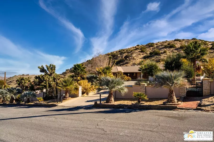 54045 Ridge Rd, Yucca Valley, CA 92284