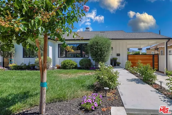 Burbank, CA 91506,830 N Reese Pl