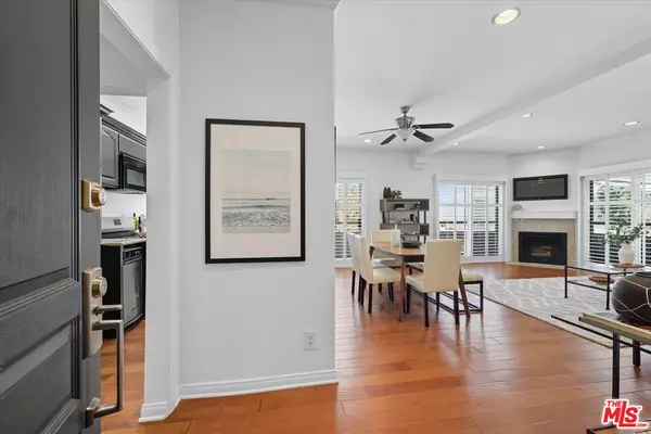 11286 Westminster Ave #101, Los Angeles, CA 90066