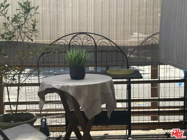 Santa Monica, CA 90405,701 Navy St