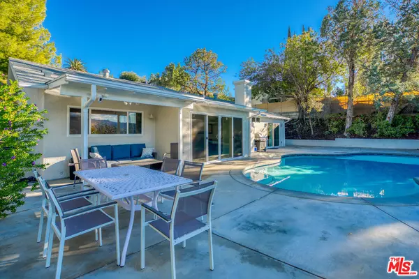 West Hills, CA 91304,8961 Farralone Ave