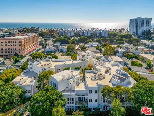 3002 3rd St #203, Santa Monica, CA 90405