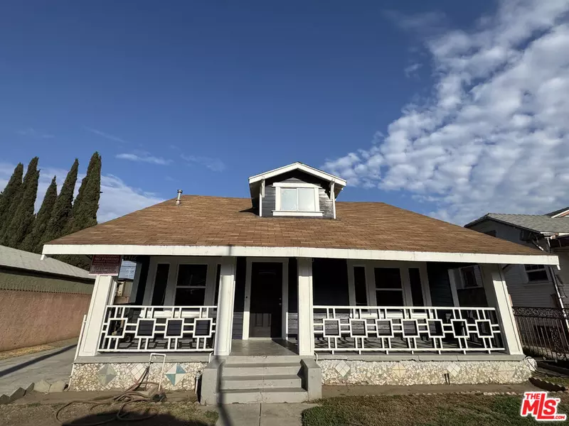 4312 Walton Ave, Los Angeles, CA 90037