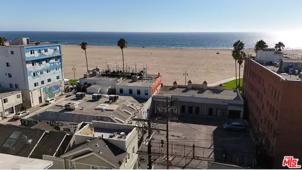 Venice, CA 90291,23 Wavecrest Ave