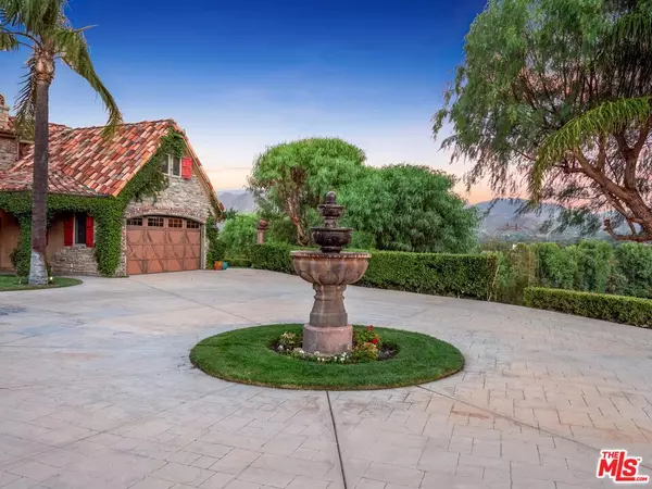 Canyon Country, CA 91387,27023 Rolling Hills Ave