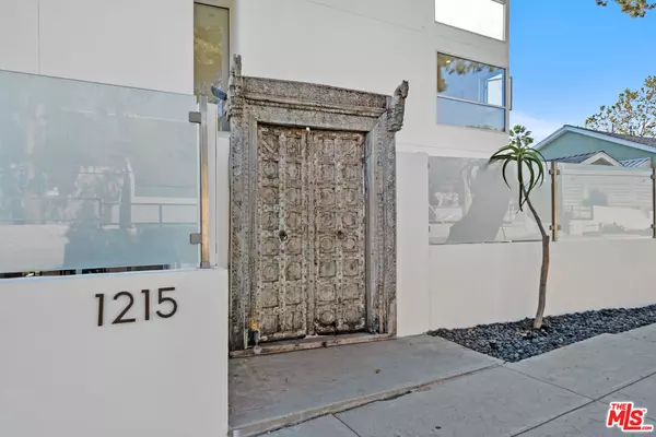 Venice, CA 90291,1215 7th Ave