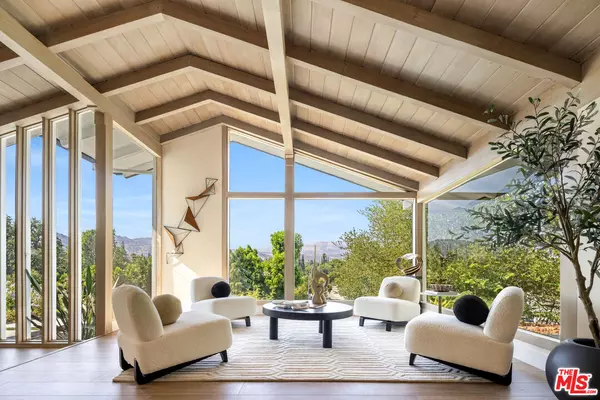 Chatsworth, CA 91311,9425 Gierson Ave #1/2