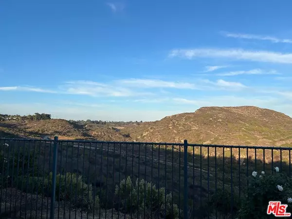 Carlsbad, CA 92010,3474 Rich Field Dr