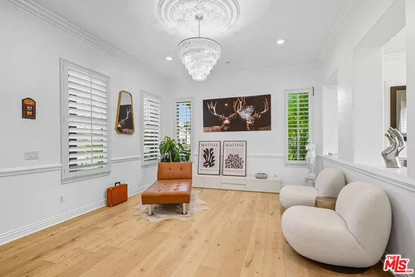 Chatsworth, CA 91311,22074 Sagebrook Rd