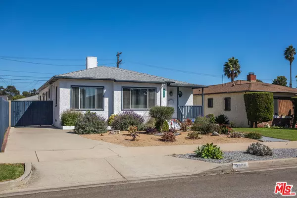 9806 S Van Ness Ave, Los Angeles, CA 90047