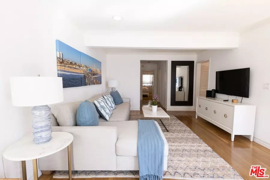 2101 Ocean Ave #3, Santa Monica, CA 90405