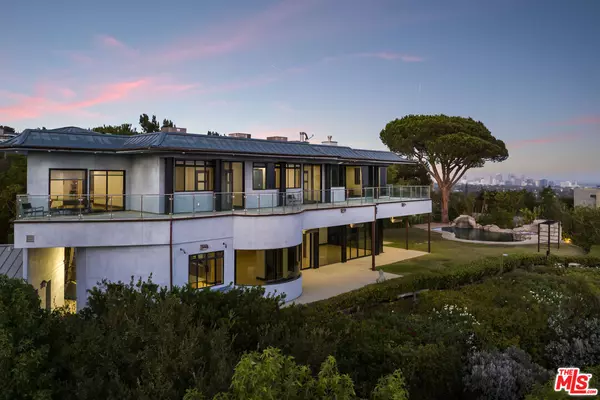 Los Angeles, CA 90049,1799 Correa Way