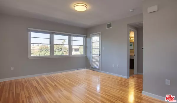 1038 Elkgrove Ave #3, Venice, CA 90291