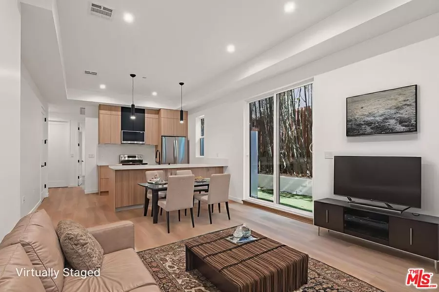 259 S Park View St, Los Angeles, CA 90057