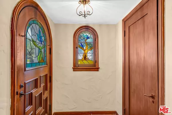 Altadena, CA 91001,2081 Allen Ave