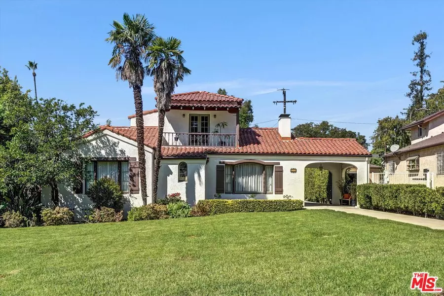 2081 Allen Ave, Altadena, CA 91001