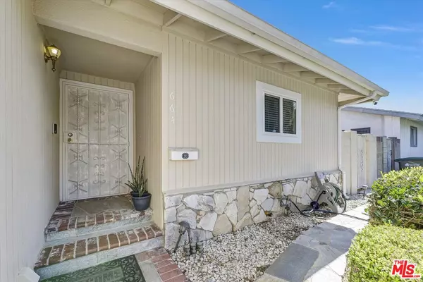 Carson, CA 90746,664 E Elsmere Dr