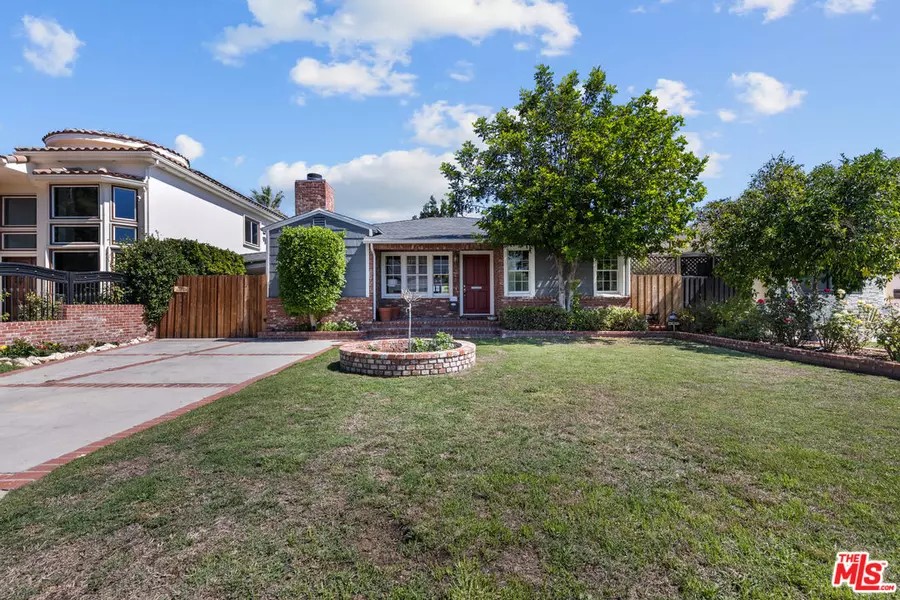4814 Lemona Ave, Sherman Oaks, CA 91403