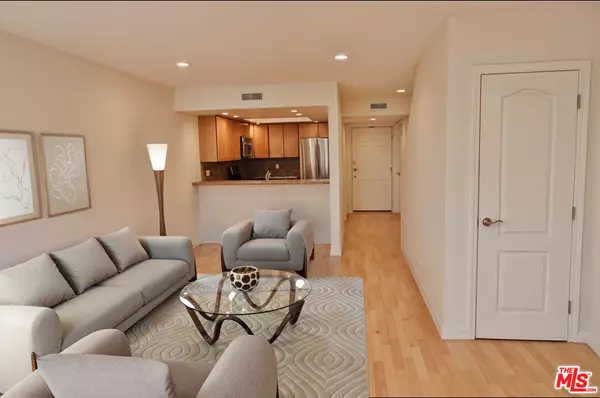 328 Culver Blvd #D, Playa Del Rey, CA 90293