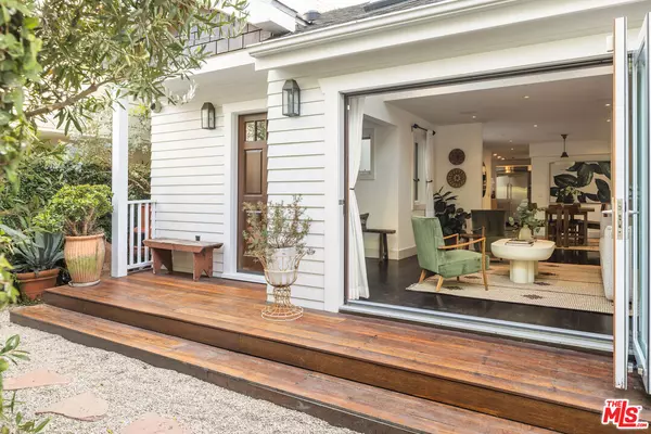 Venice, CA 90291,1210 Cabrillo Ave