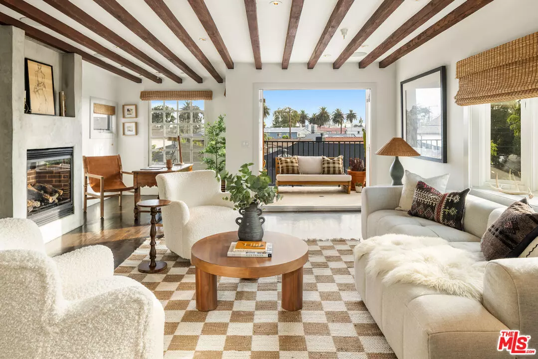 Venice, CA 90291,1210 Cabrillo Ave