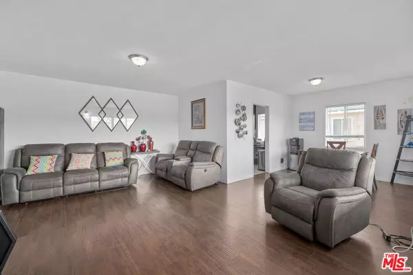 Inglewood, CA 90303,3311 W 115th St