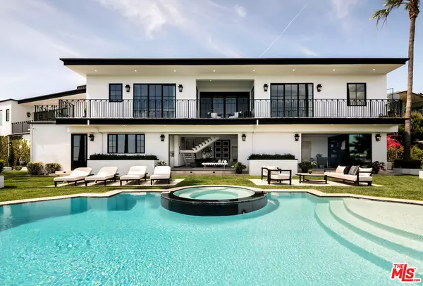 10932 Savona Rd, Los Angeles, CA 90077