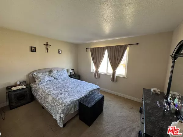 Corona, CA 92882,920 Burr St