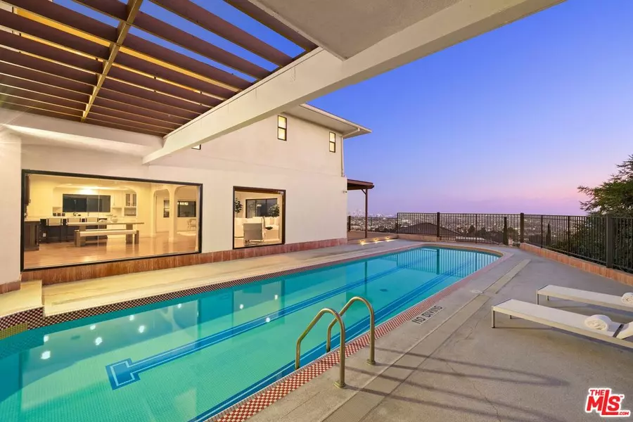 2267 Winona Blvd, Los Angeles, CA 90027