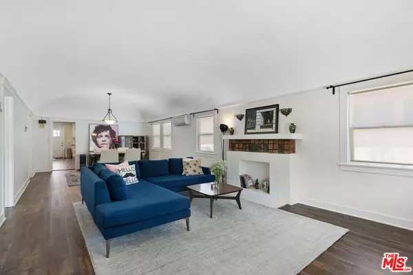 Los Angeles, CA 90016,2317 Vineyard Ave