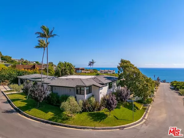 Pacific Palisades, CA 90272,17810 Sabbiadoro Way