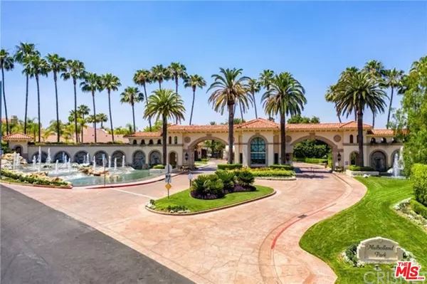 19016 Devonport Ln, Tarzana, CA 91356