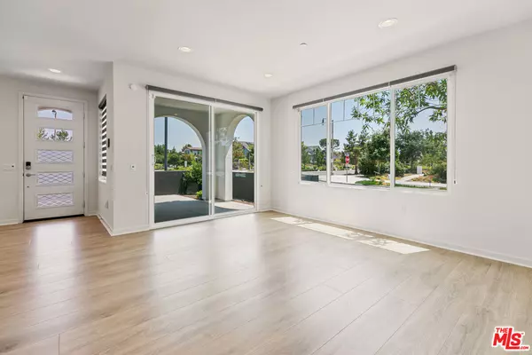 Irvine, CA 92618,111 Benchmark