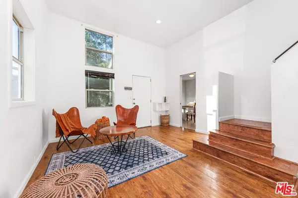 Topanga, CA 90290,543 Fernwood Pacific Dr