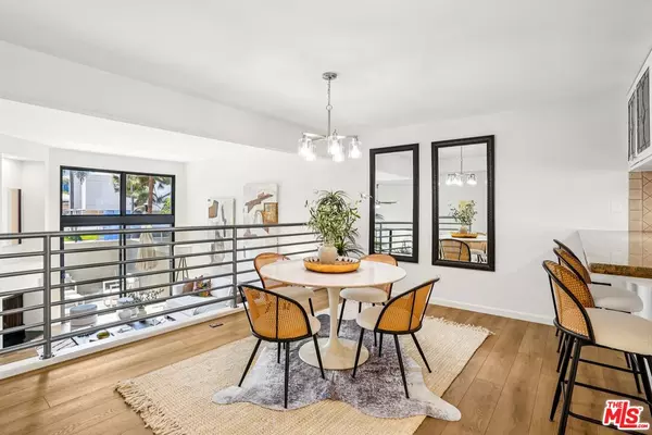 Marina Del Rey, CA 90292,4310 Glencoe Ave #4