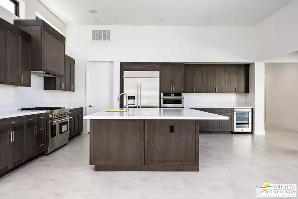 Rancho Mirage, CA 92270,2 Marine Way #Lot #161