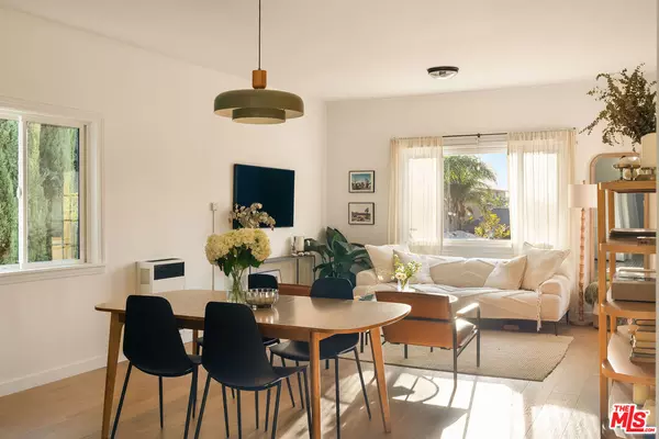 1222 N Hoover St #1/2, Los Angeles, CA 90029