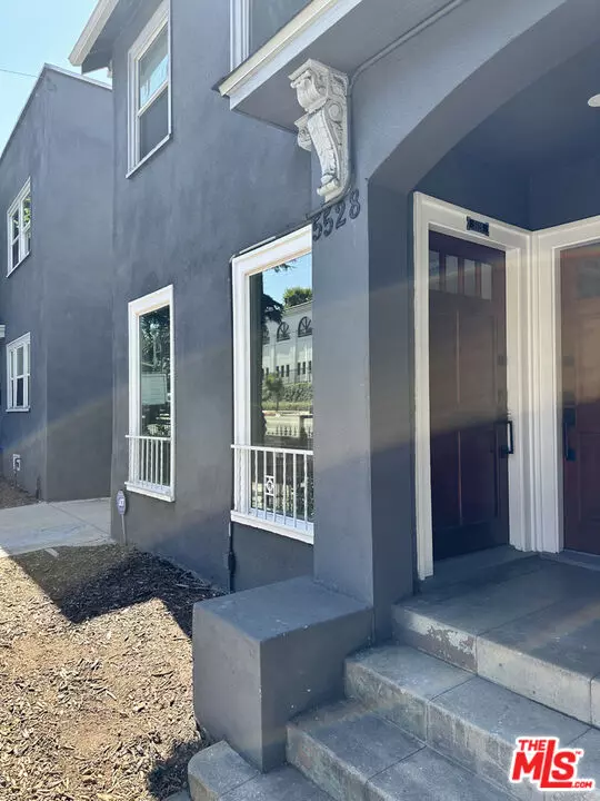 Los Angeles, CA 90027,5528 Franklin Ave