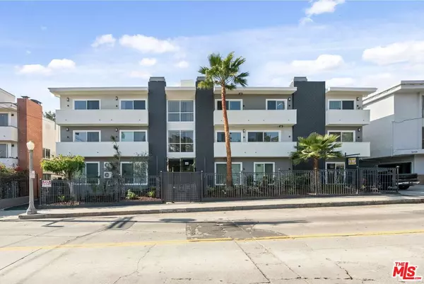 2449 N Beachwood Dr #13, Los Angeles, CA 90068