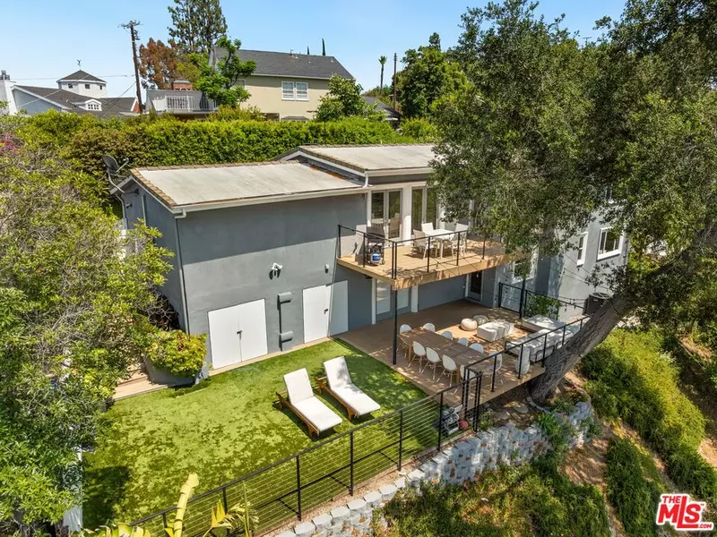 13513 Cheltenham Dr, Sherman Oaks, CA 91423