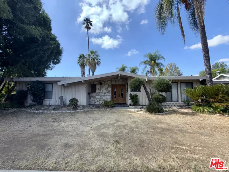 4711 Deseret Dr, Woodland Hills, CA 91364